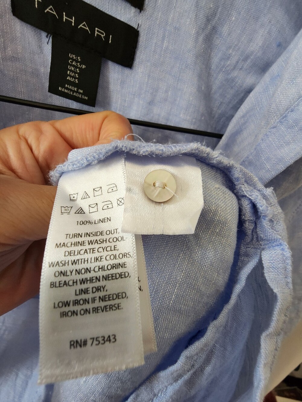 Tahari 100% Linen Blue Button Down Shirt. Size Small - Picture 4 of 4
